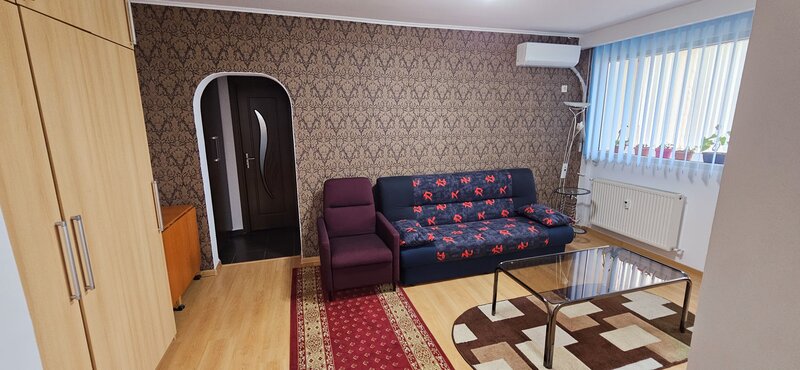 Nicolae Grigorescu, metrou Titan, et.1, bl. reabilitat, prima inchiriere