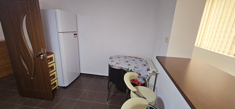 Nicolae Grigorescu, metrou Titan, et.1, bl. reabilitat, prima inchiriere